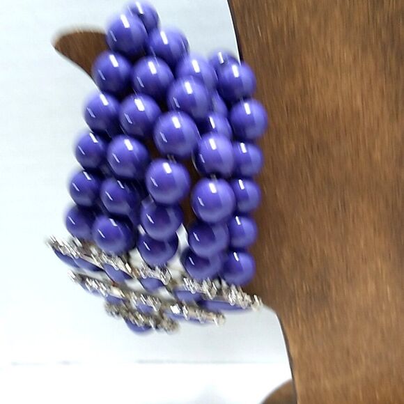 Sapphire Blue Large Crystal Flower Beaded Stretch Bracelet - Picture 10 of 10